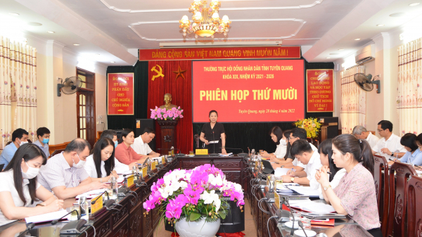 Phiên họp thứ 10 của Thường trực HĐND tỉnh Tuyên Quang Khóa XIX - ẢNH NGỌC HƯNG.jpg